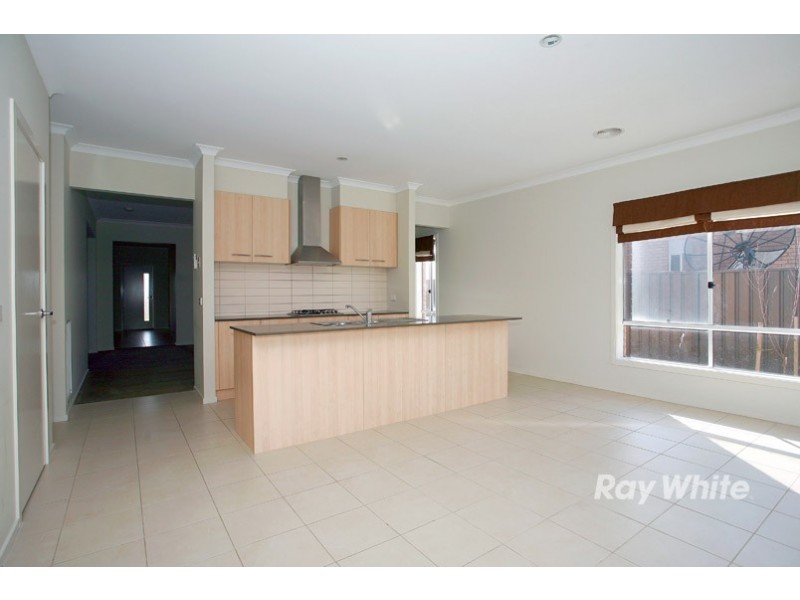 5 Gardens Vista Place, Lynbrook VIC 3975