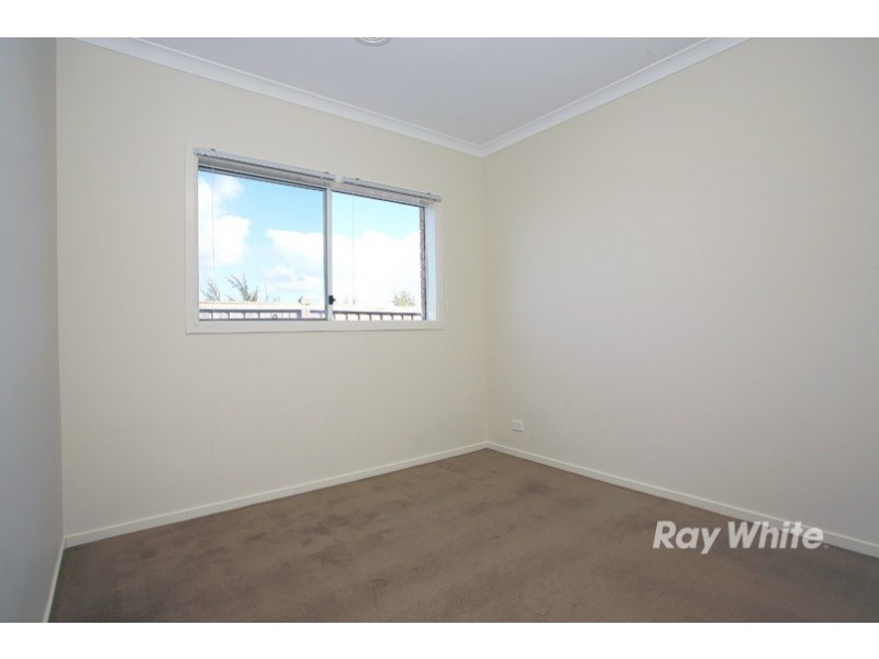 5 Gardens Vista Place, Lynbrook VIC 3975