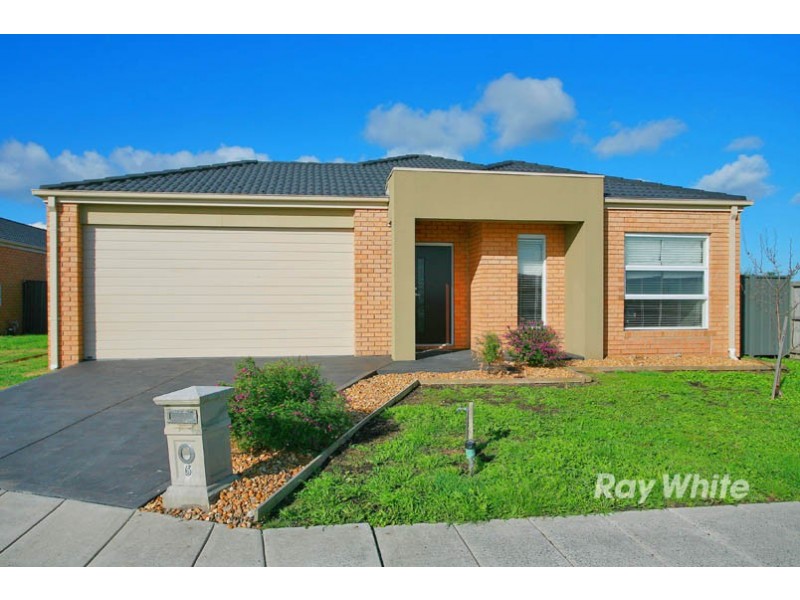 5 Gardens Vista Place, Lynbrook VIC 3975