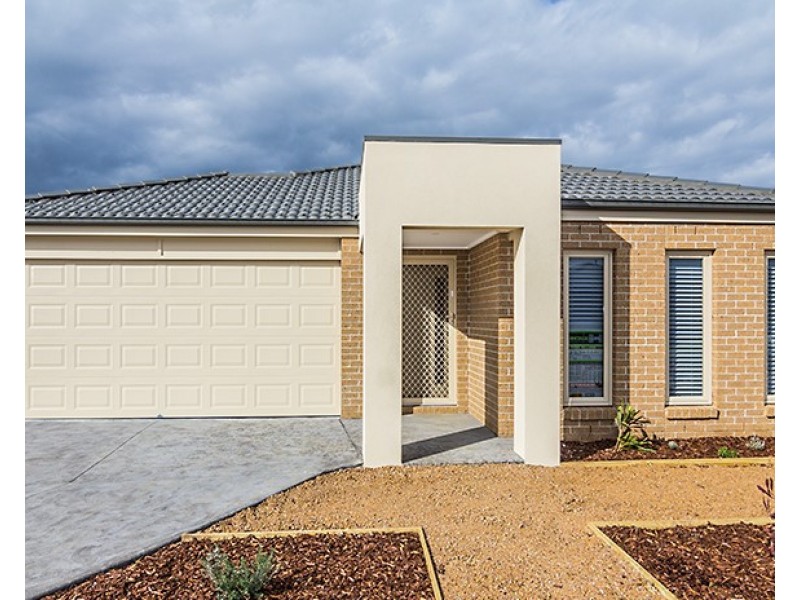 9 Illawarra Avenue, Clyde VIC 3978