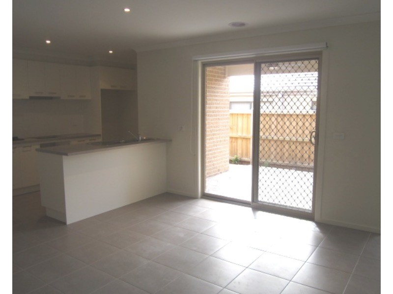 9 Illawarra Avenue, Clyde VIC 3978