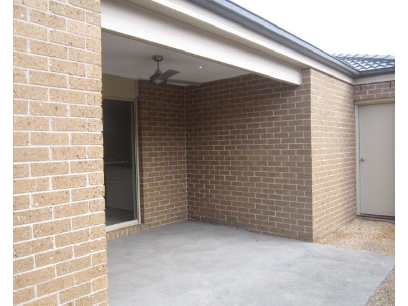 9 Illawarra Avenue, Clyde VIC 3978