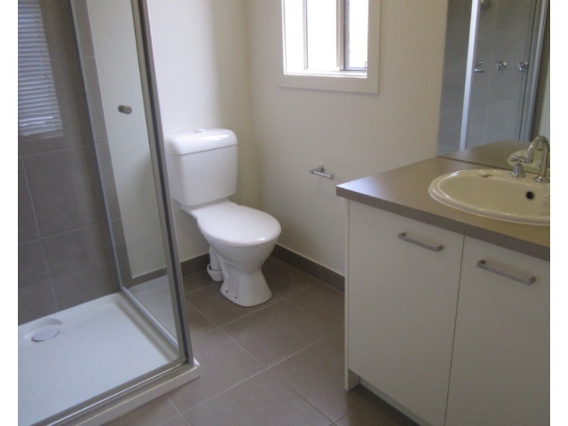 9 Illawarra Avenue, Clyde VIC 3978