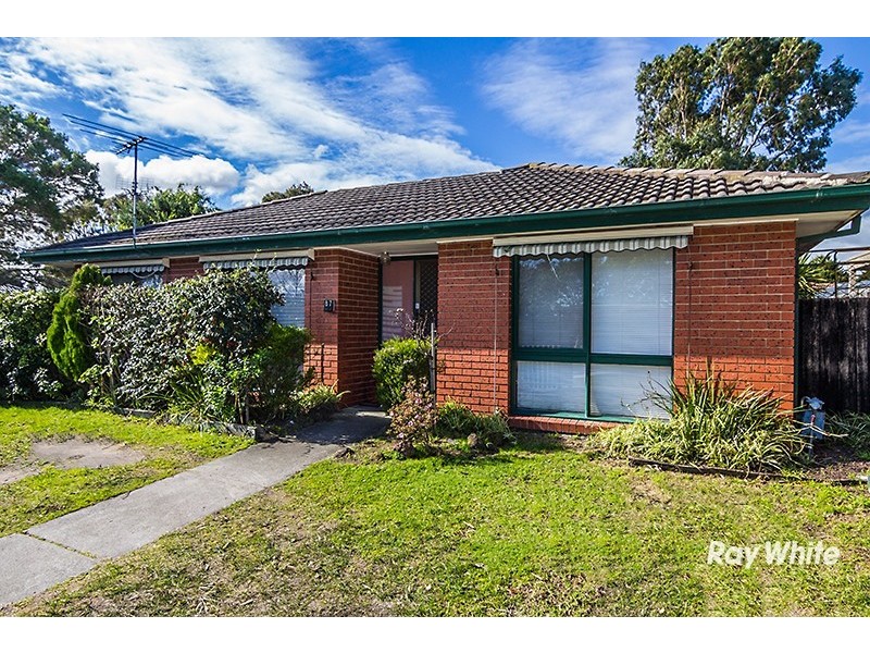 87 Endeavour Drive, Cranbourne North VIC 3977