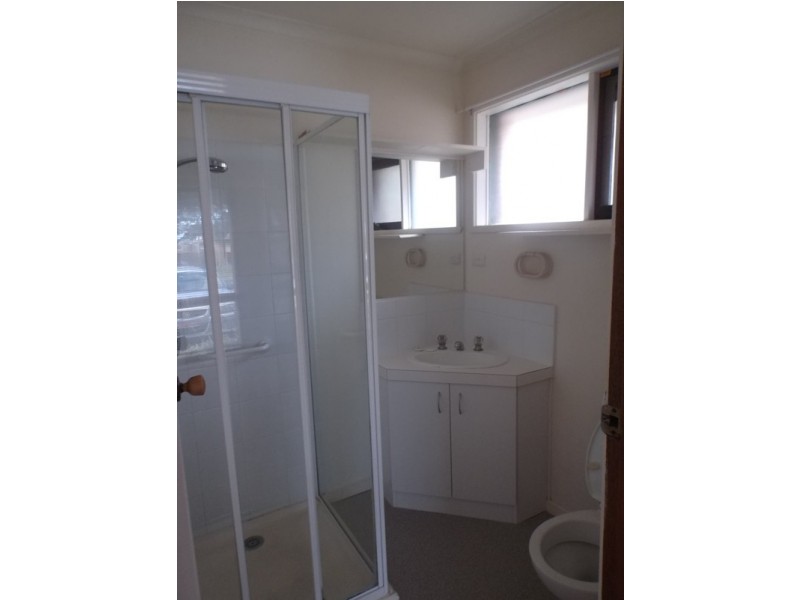87 Endeavour Drive, Cranbourne North VIC 3977