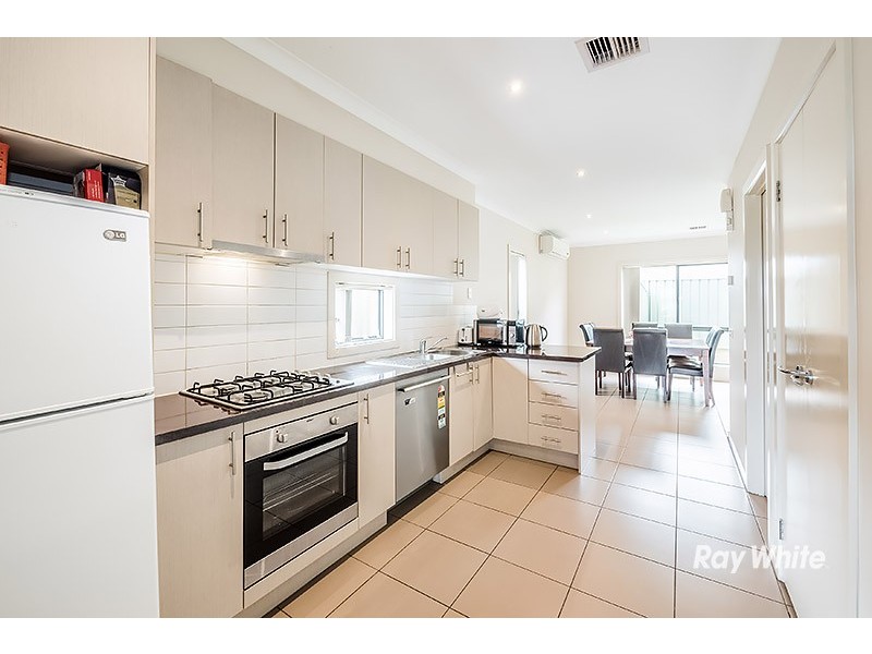 6/180 Henry Road, Pakenham VIC 3810