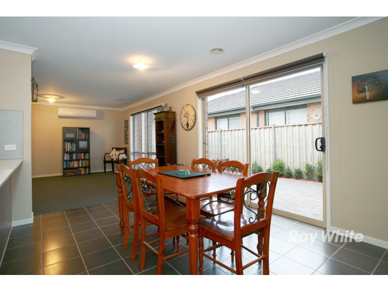 2 Watt Place, Lyndhurst VIC 3975