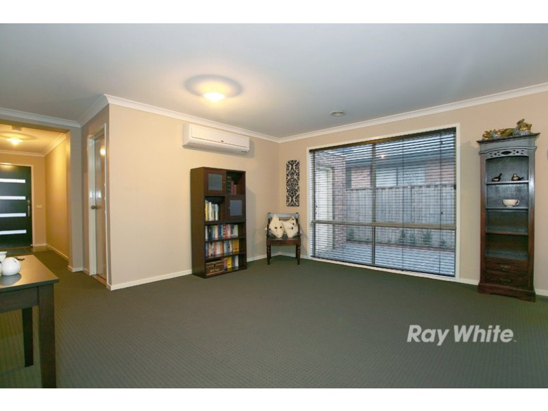 2 Watt Place, Lyndhurst VIC 3975