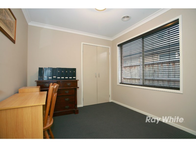 2 Watt Place, Lyndhurst VIC 3975