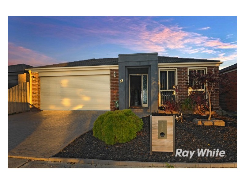 12 Venus Place, Cranbourne VIC 3977