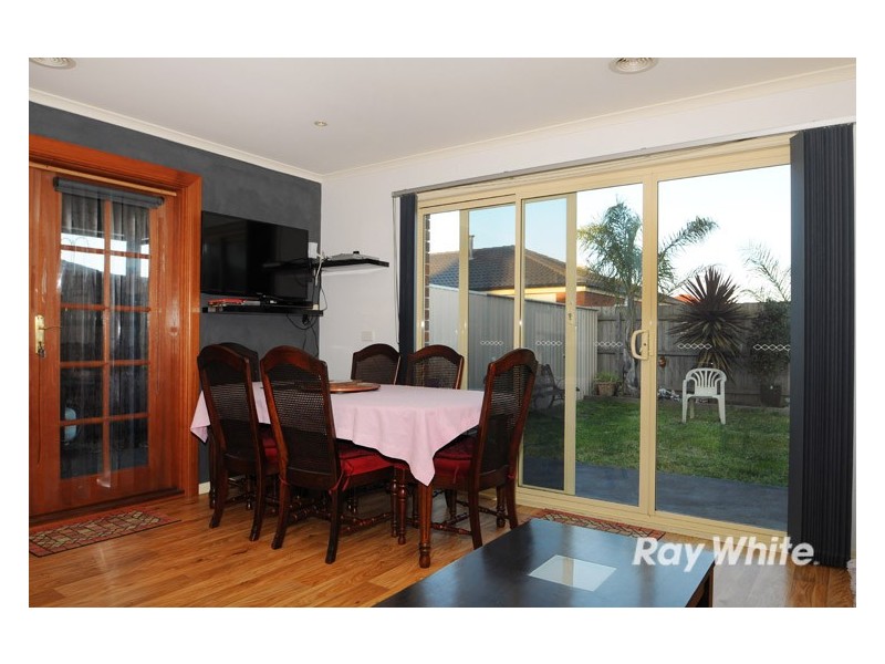 12 Venus Place, Cranbourne VIC 3977