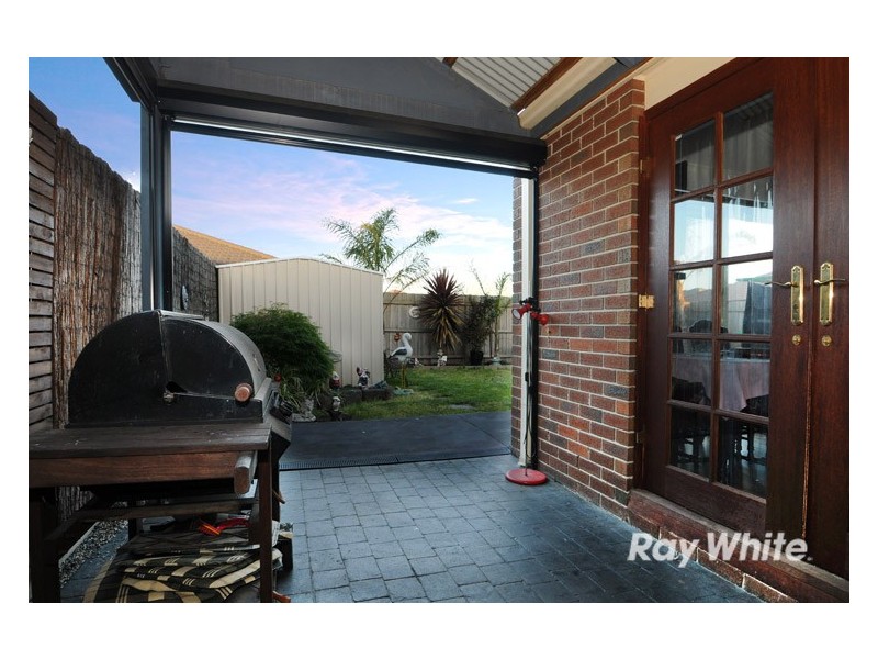 12 Venus Place, Cranbourne VIC 3977