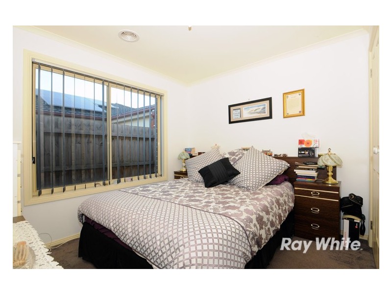 12 Venus Place, Cranbourne VIC 3977