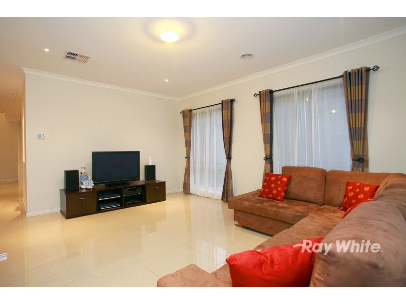 31 Elliott Parade, Lynbrook VIC 3975