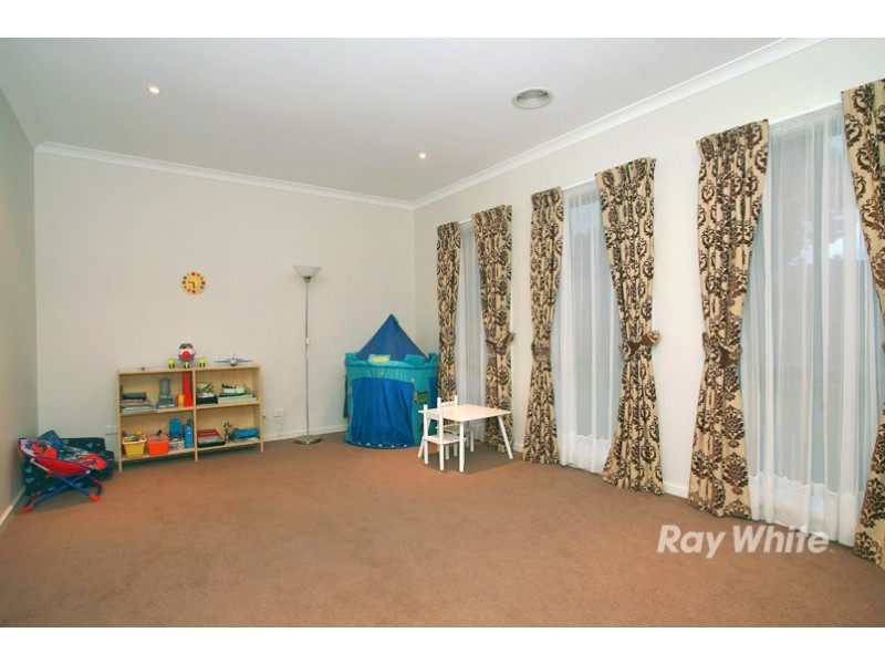 31 Elliott Parade, Lynbrook VIC 3975