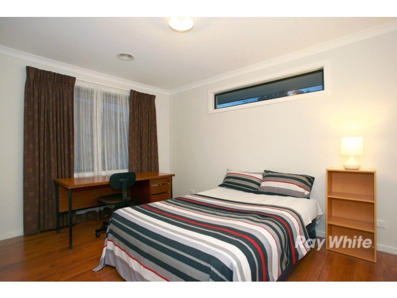 31 Elliott Parade, Lynbrook VIC 3975