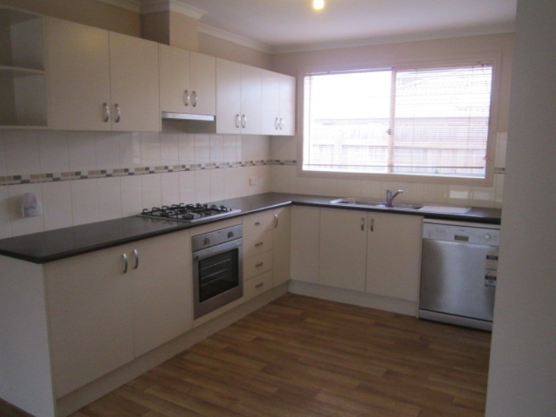 37 Kulkami Way, Cranbourne West VIC 3977