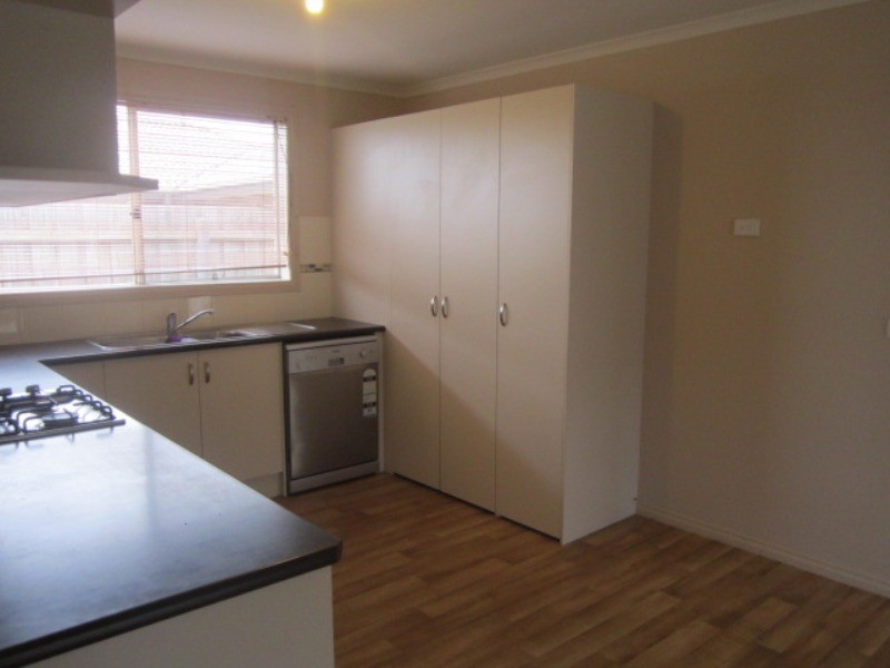 37 Kulkami Way, Cranbourne West VIC 3977