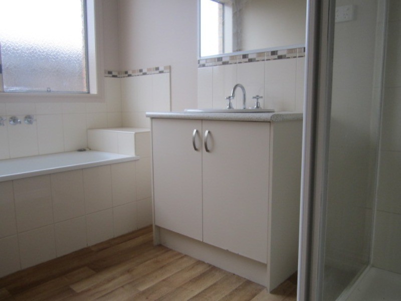 37 Kulkami Way, Cranbourne West VIC 3977