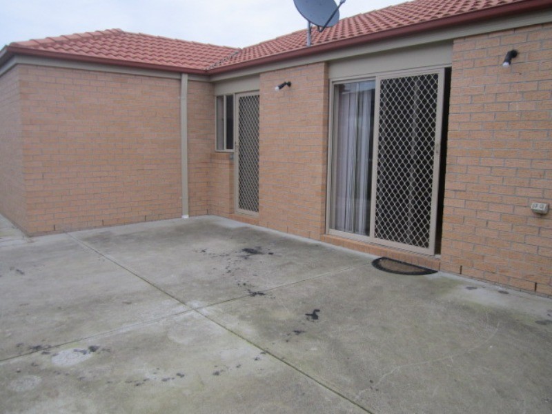 37 Kulkami Way, Cranbourne West VIC 3977