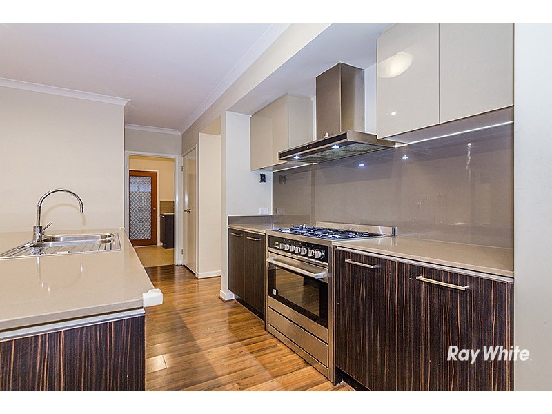 12 Falabela Road, Clyde North VIC 3978