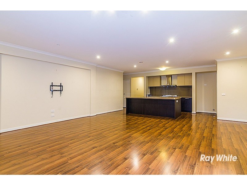 12 Falabela Road, Clyde North VIC 3978