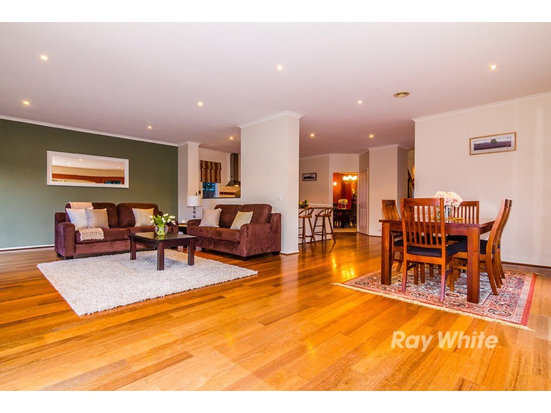 22 Springwater Crescent, Cranbourne VIC 3977