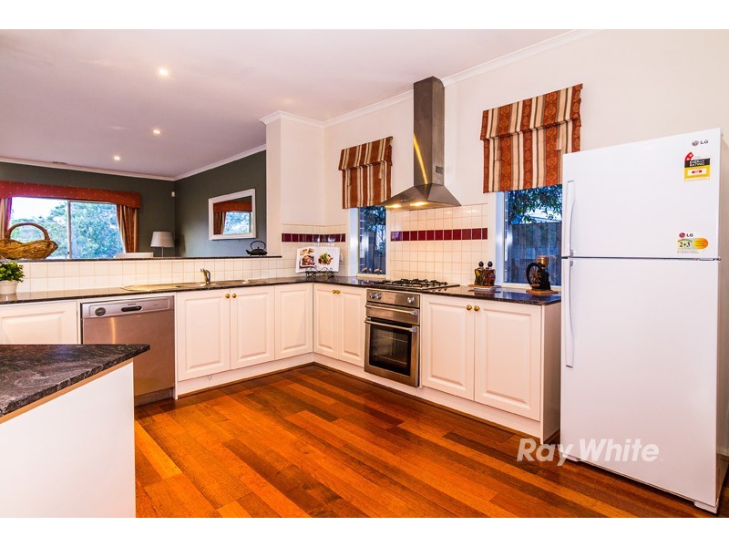 22 Springwater Crescent, Cranbourne VIC 3977