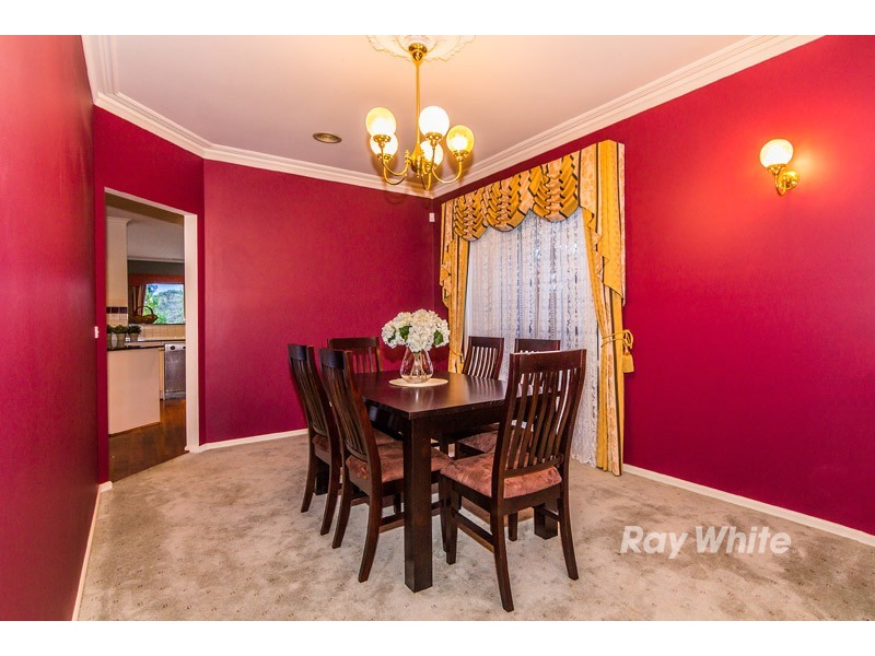 22 Springwater Crescent, Cranbourne VIC 3977