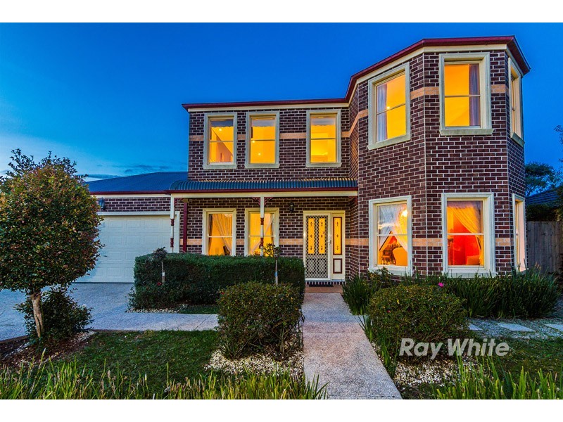 22 Springwater Crescent, Cranbourne VIC 3977