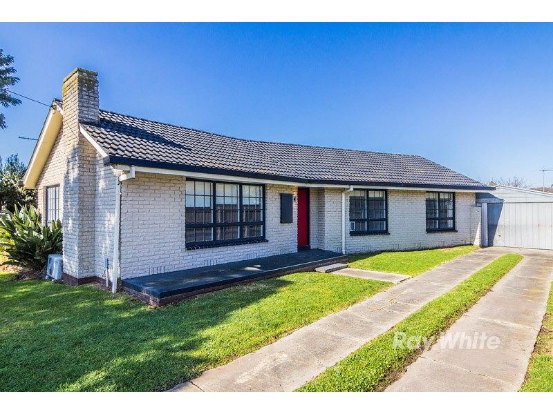 154 Clarendon Street, Cranbourne VIC 3977