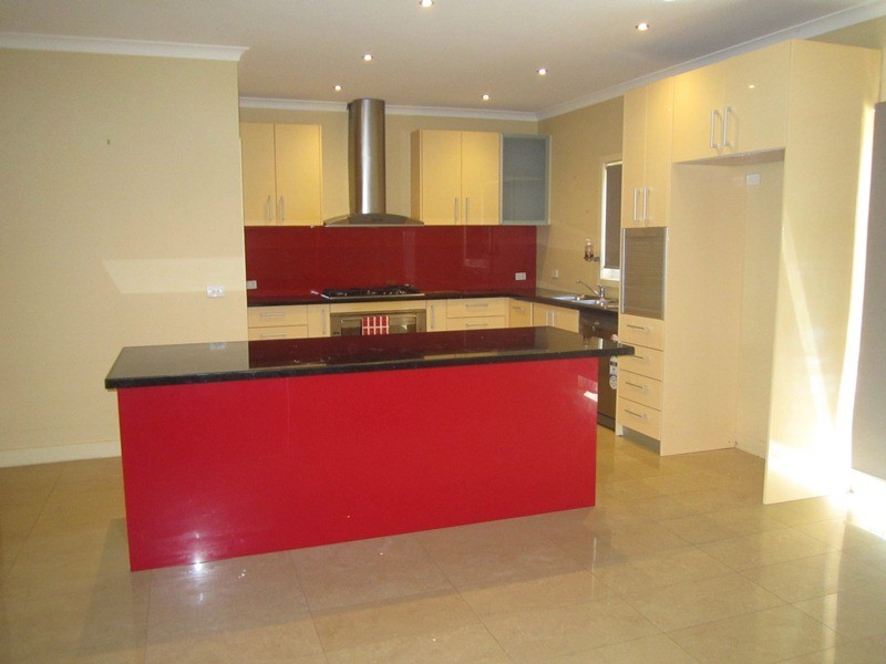 13 Aisbett Close, Lynbrook VIC 3975