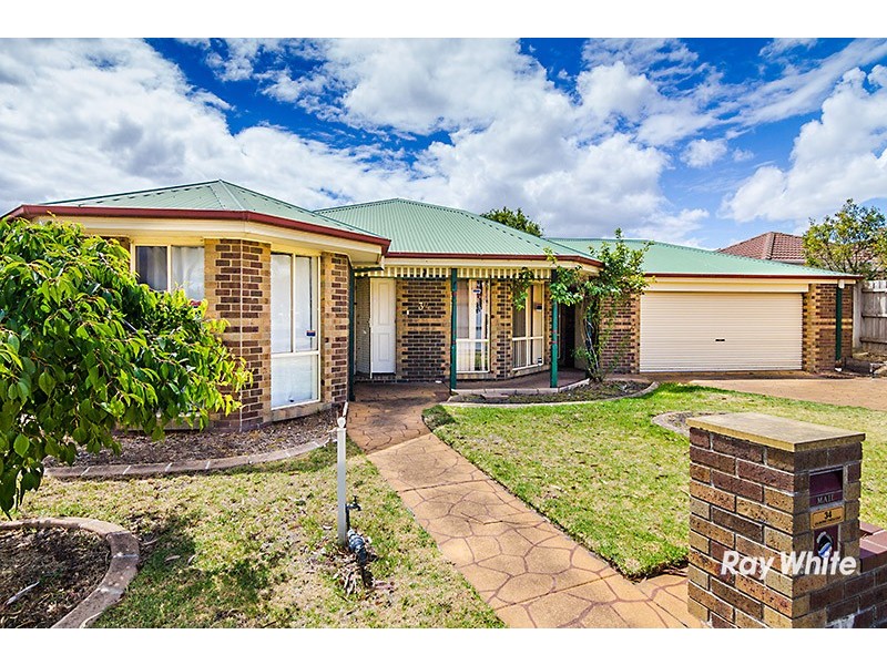 34 Gilmore Crescent, Lynbrook VIC 3975