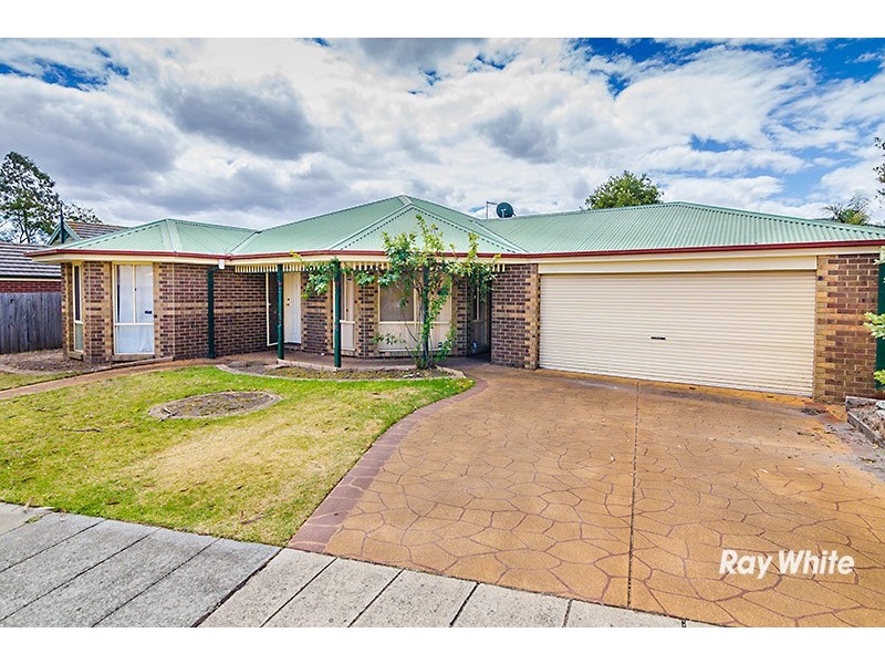 34 Gilmore Crescent, Lynbrook VIC 3975