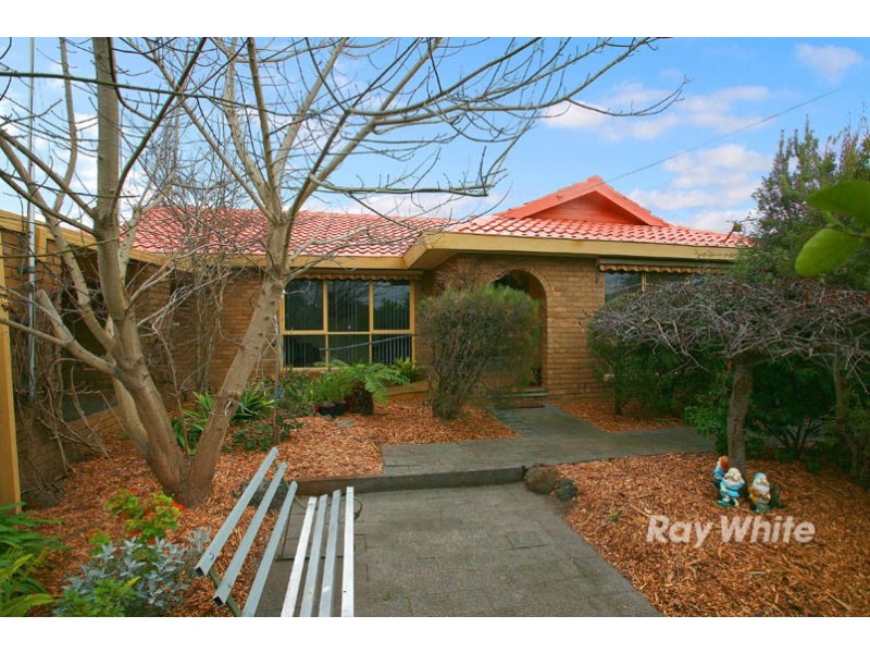 4 Glenway Drive, Dingley Village VIC 3172