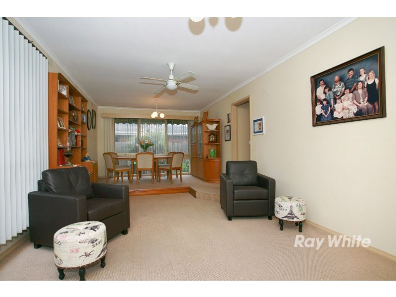 4 Glenway Drive, Dingley Village VIC 3172
