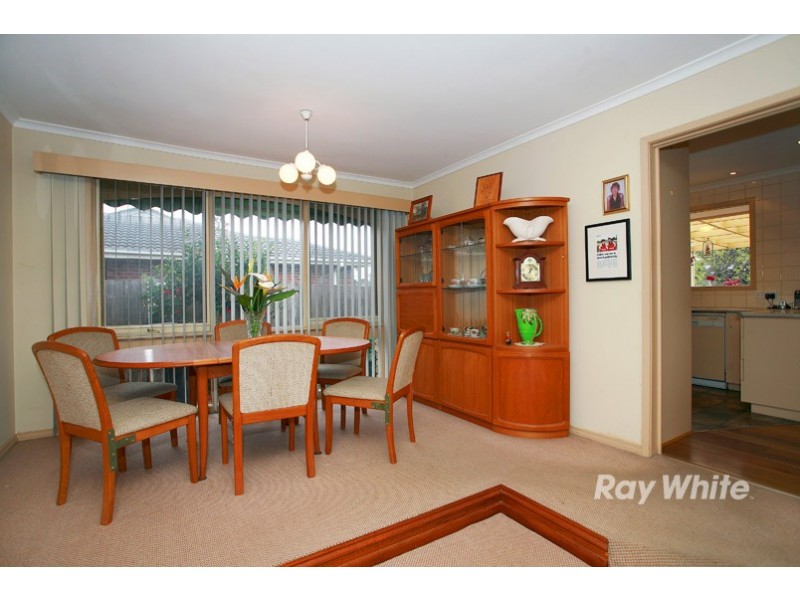 4 Glenway Drive, Dingley Village VIC 3172