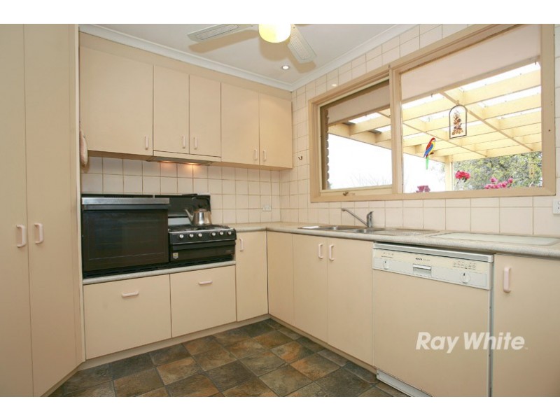 4 Glenway Drive, Dingley Village VIC 3172