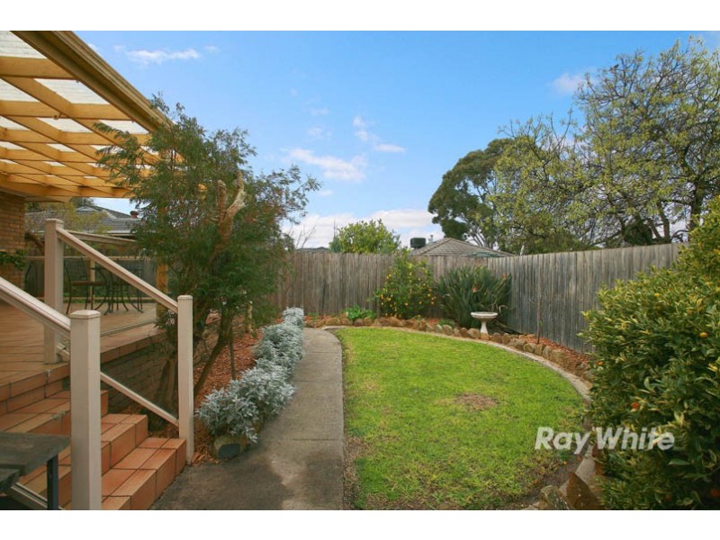 4 Glenway Drive, Dingley Village VIC 3172