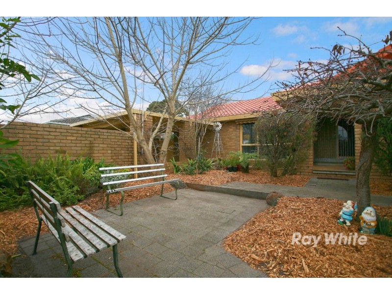 4 Glenway Drive, Dingley Village VIC 3172