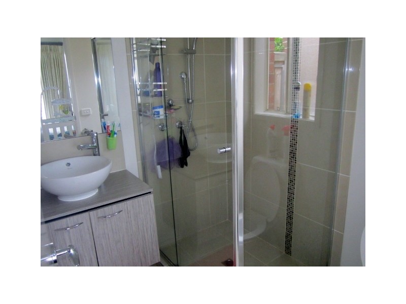 32 Fieldstone Crescent, Cranbourne North VIC 3977