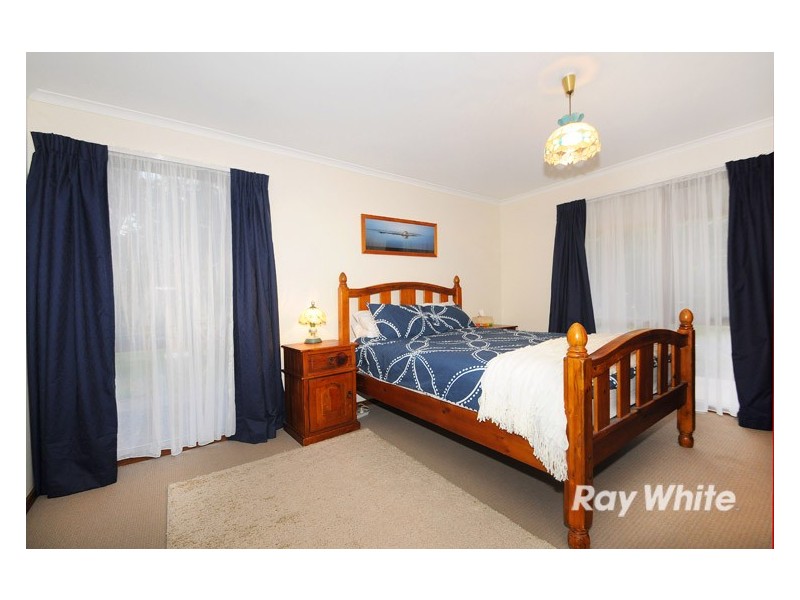 70 Gentle Annie Drive, Blind Bight VIC 3980