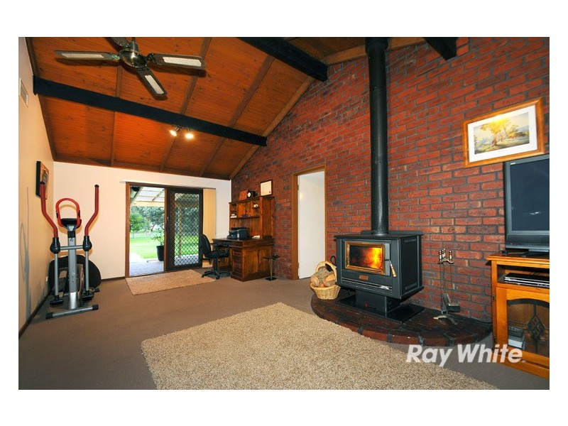 70 Gentle Annie Drive, Blind Bight VIC 3980