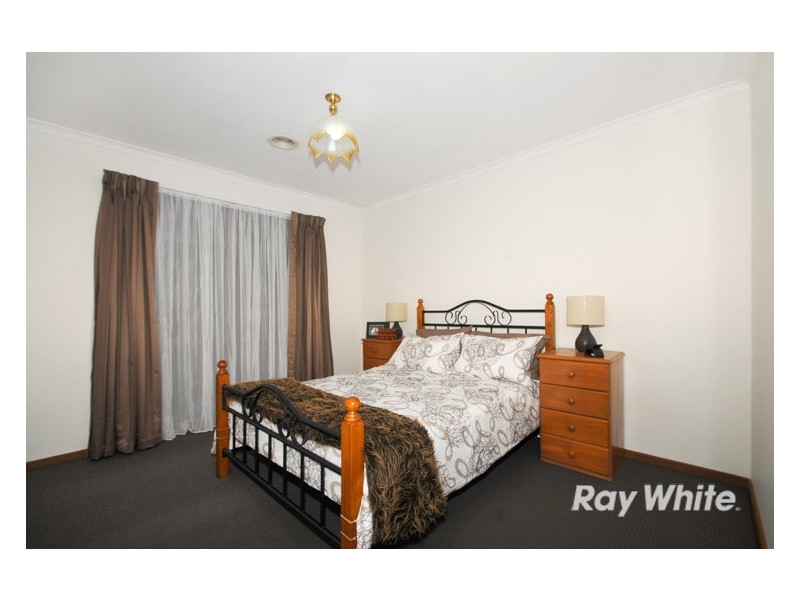 70 Gentle Annie Drive, Blind Bight VIC 3980