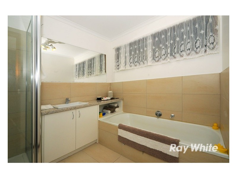 70 Gentle Annie Drive, Blind Bight VIC 3980