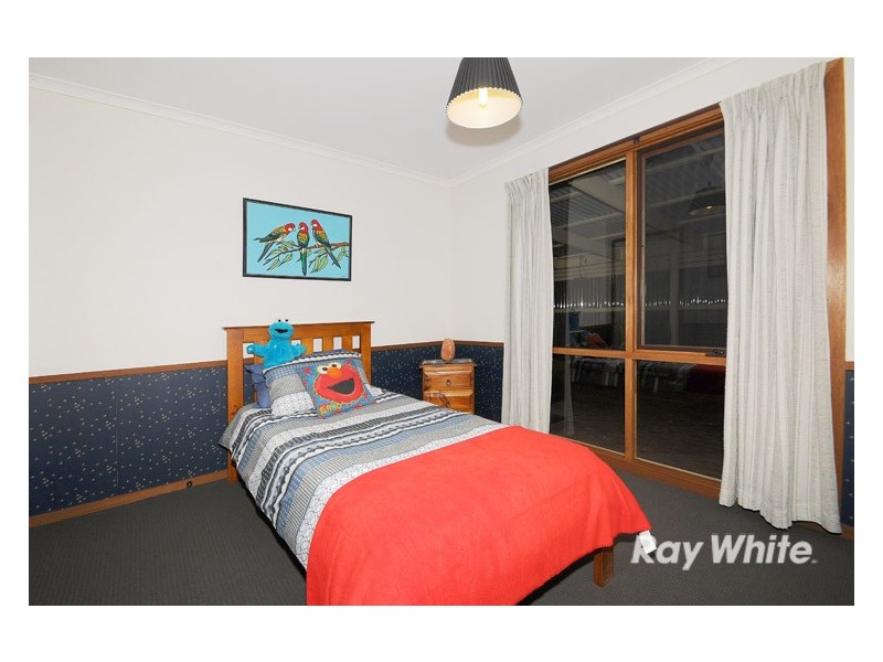 70 Gentle Annie Drive, Blind Bight VIC 3980