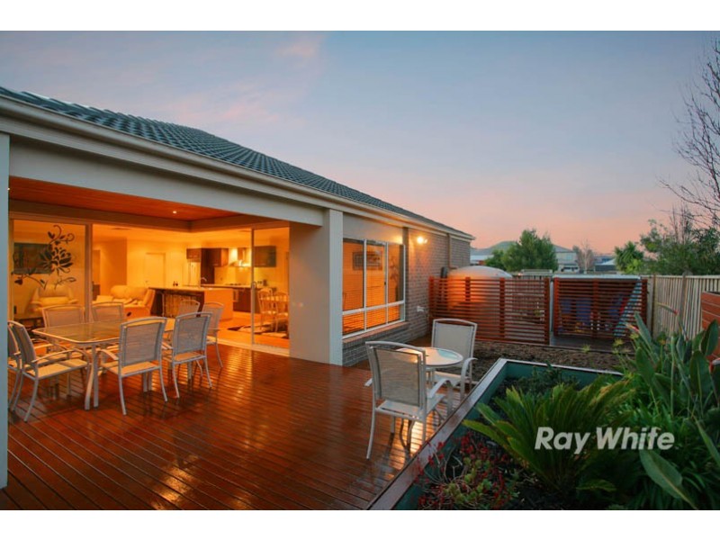 10 Sunline Way, Lyndhurst VIC 3975