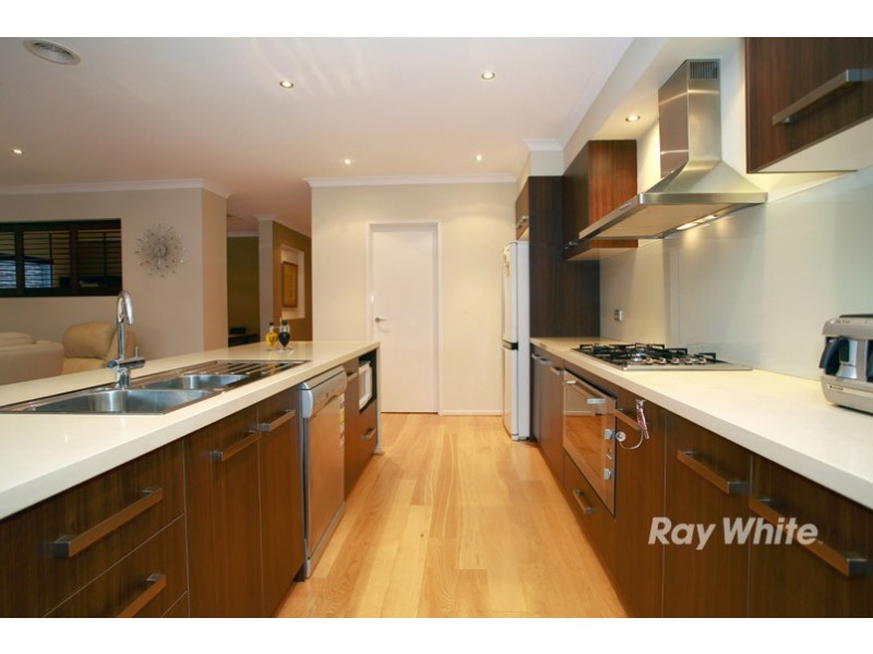 10 Sunline Way, Lyndhurst VIC 3975