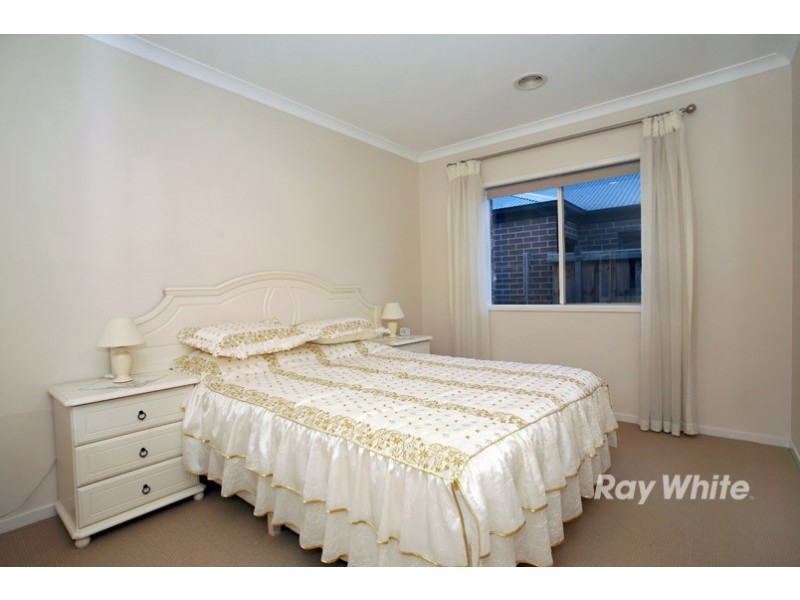 10 Sunline Way, Lyndhurst VIC 3975