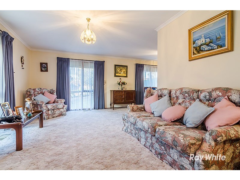 5 Salignus Court, Narre Warren VIC 3805